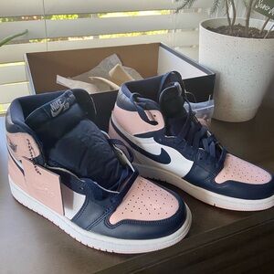 Wmns Air Jordan 1 Retro High OG SE 'Bubble Gum' Atmosphere